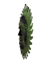 Load image into Gallery viewer, Brass Sun Face Wall Hanging